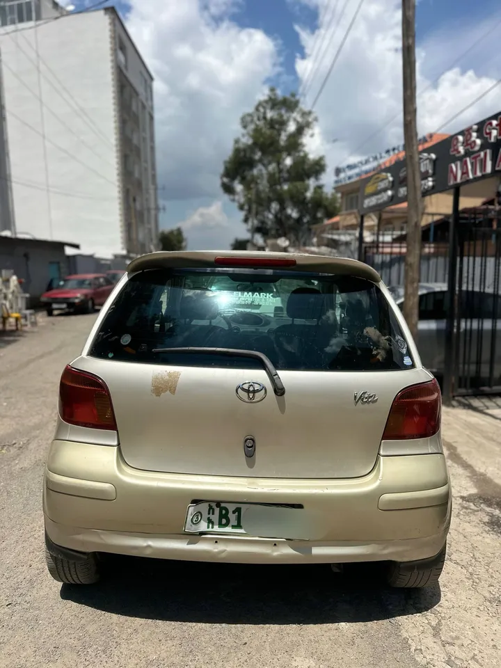 Toyota Yaris Compact 2002 Automatic – photo 3