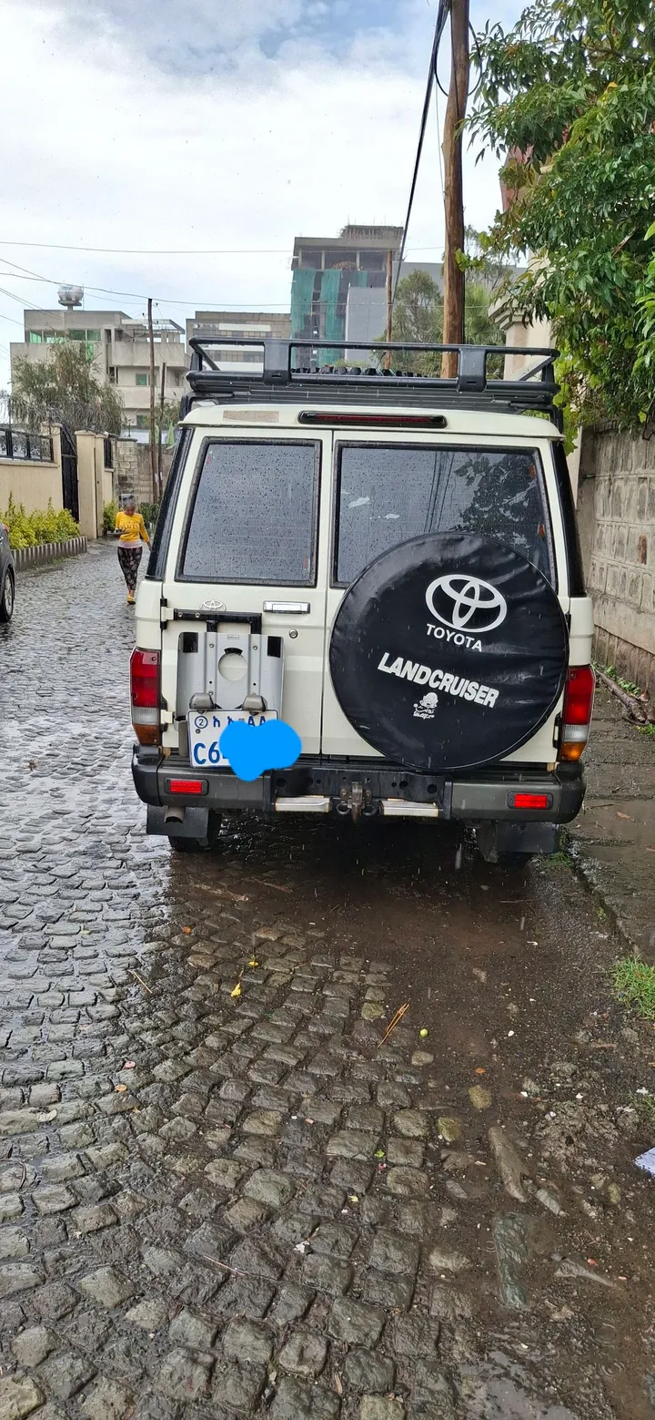 Toyota Land Cruiser 2018 Manual – photo 3