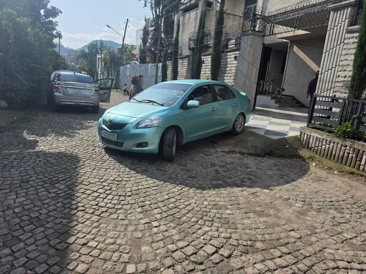 Toyota Yaris Sedan 2007 – photo 8