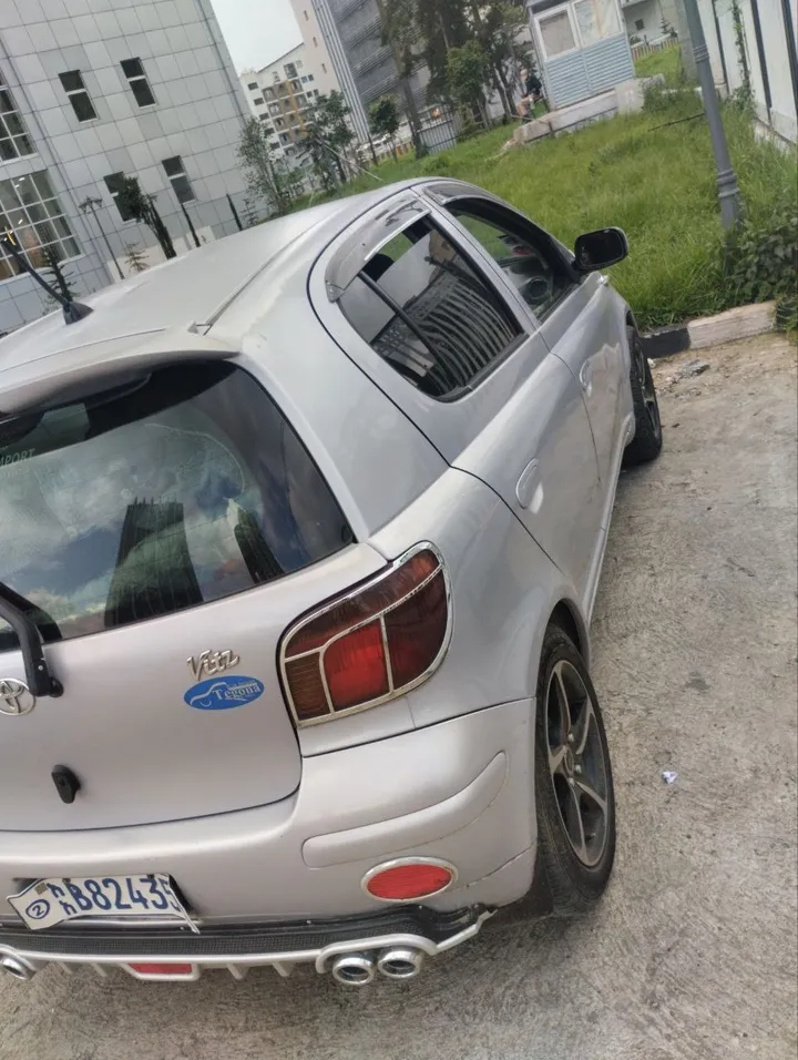 Toyota Vitz 2004 Automatic – photo 3