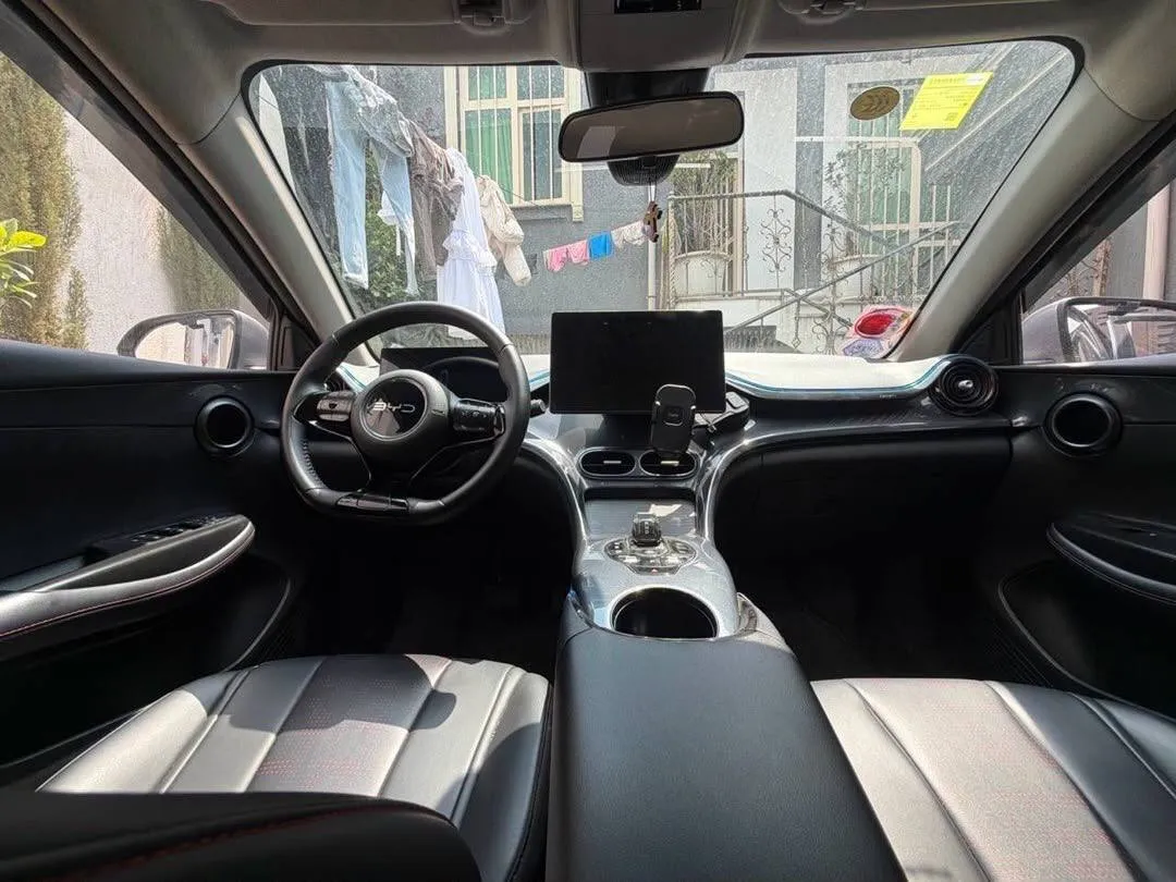 BYD E2 2025 Full-Option – photo 4