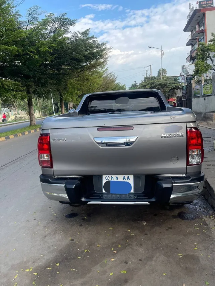 Toyota Hilux Revo Double Cab 2019 – photo 4