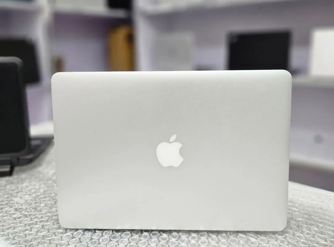 Apple MacBook Air i7 8GB 512GB – photo 4