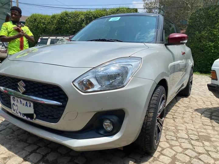 Suzuki Swift 2021 Code 2 – photo 4