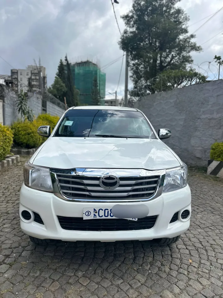Toyota Hilux D4D 2010 Manual – photo 6