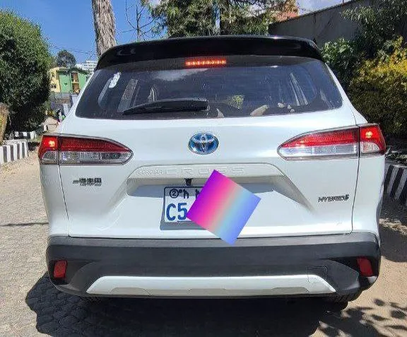 Toyota Corolla Cross Hybrid 2022 – photo 8