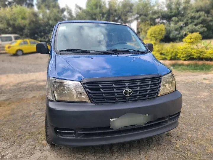 Toyota D4D Dolphin Diesel Van – photo 3