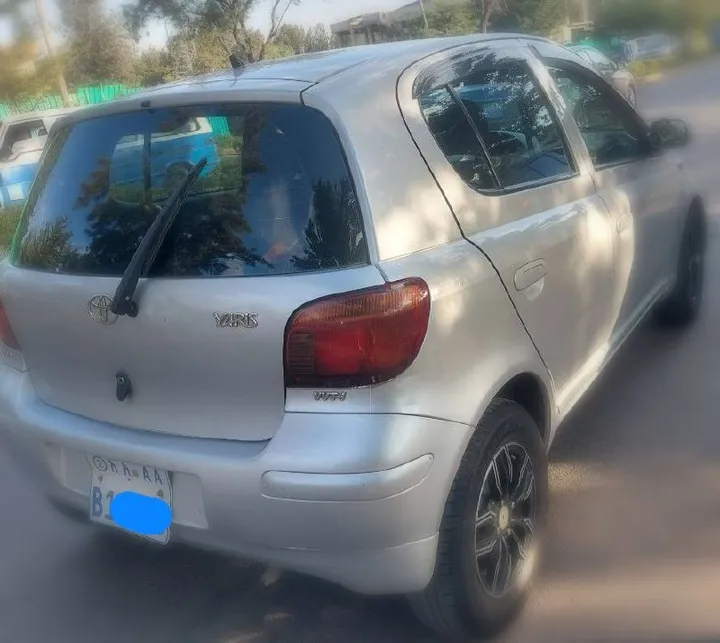 Toyota Vitz Yaris 2004 – photo 3