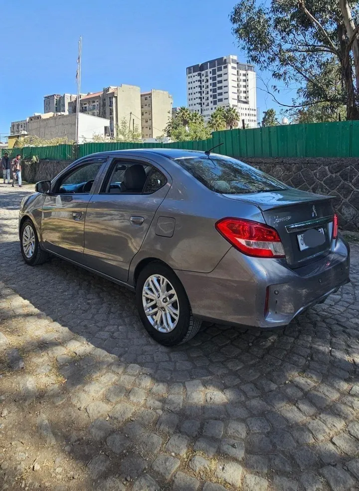 Mitsubishi Attrage 2022 Automatic – photo 5