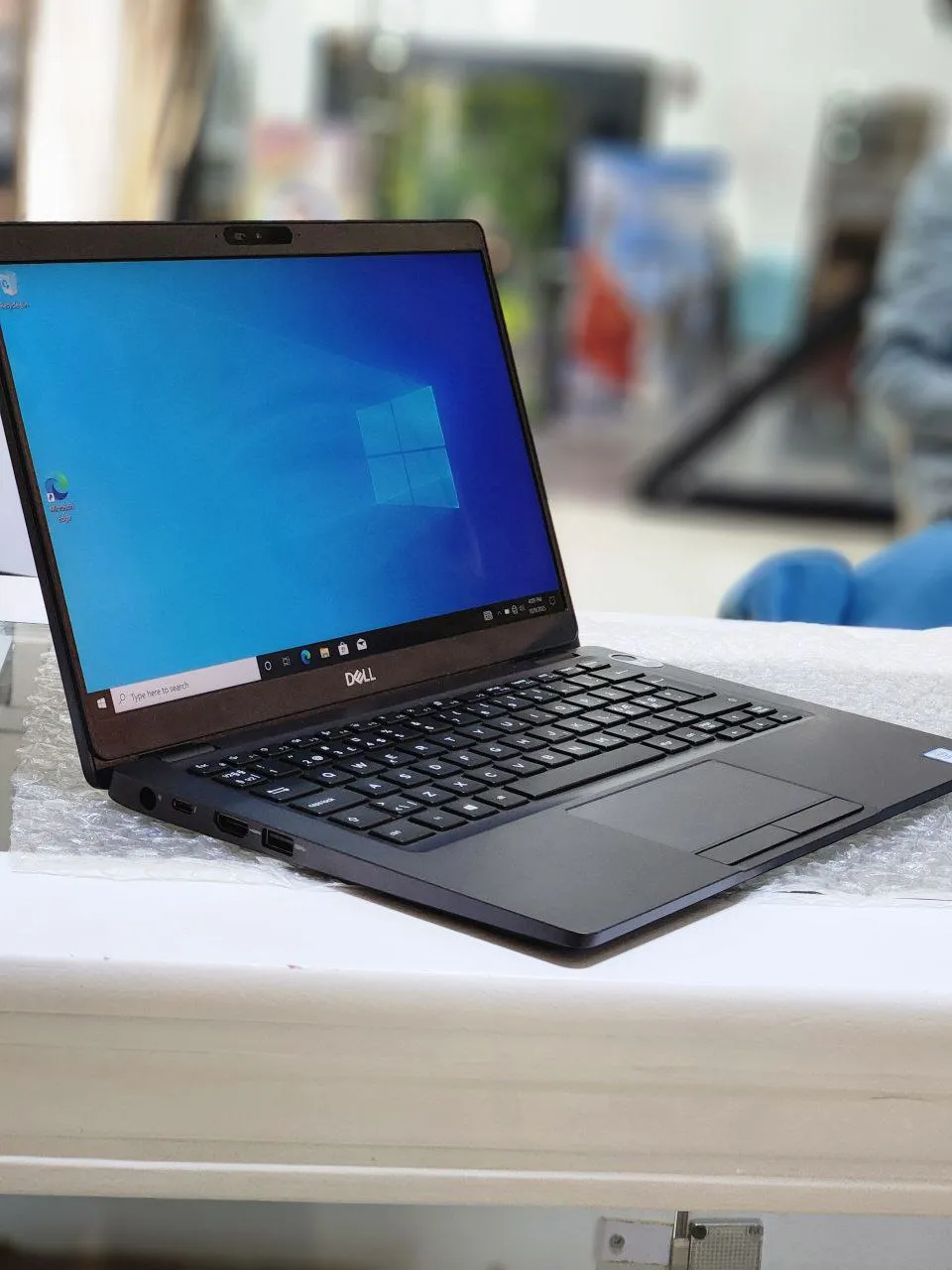 Dell Latitude i5 8th Gen Laptop – photo 3