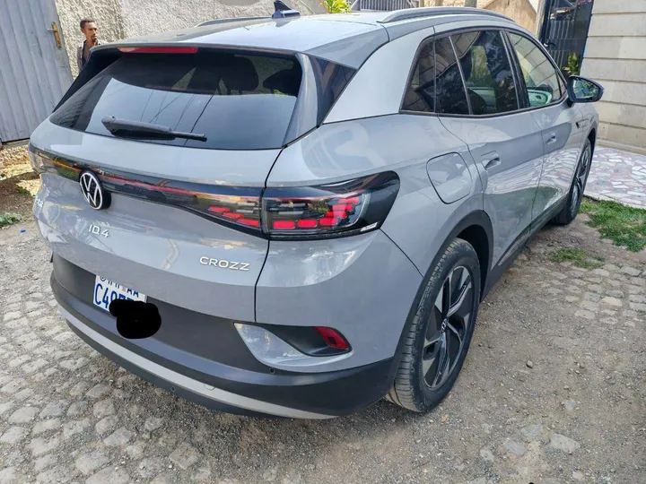 Volkswagen ID.4 Pro+ Electric SUV – photo 5