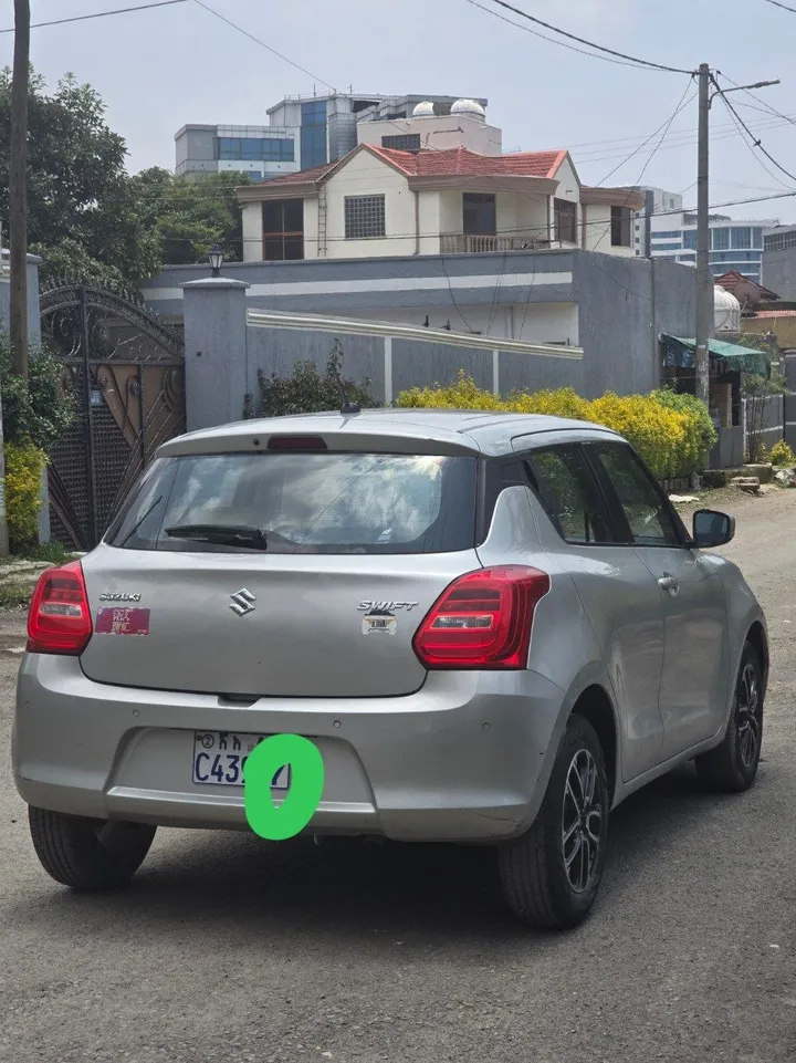 Suzuki Swift 2022 – photo 4