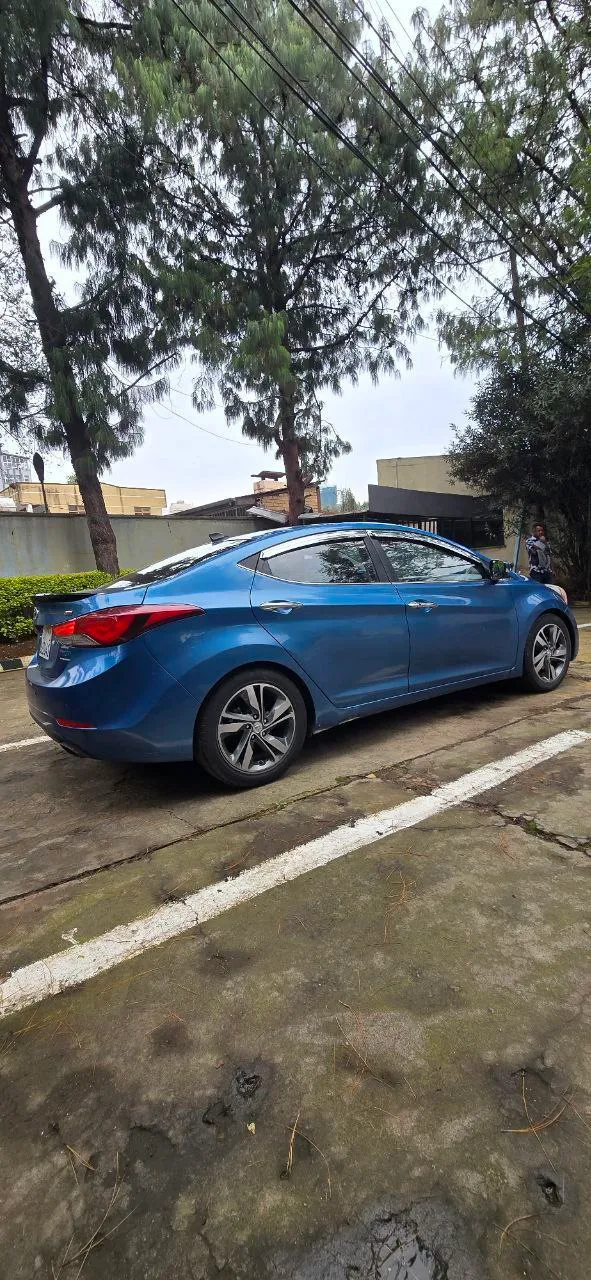 Hyundai Avante 2015 Automatic – photo 5