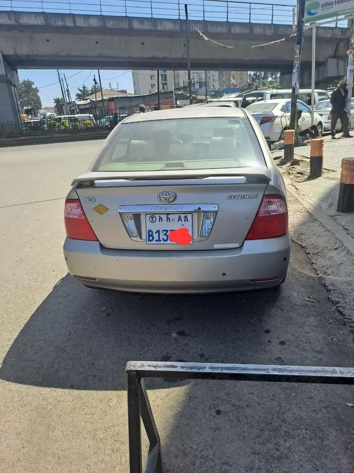 Toyota Corolla 2004 Sedan – photo 4