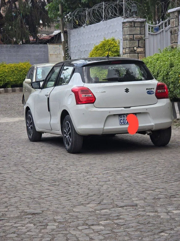 Suzuki Swift 2022 Full Option – photo 5