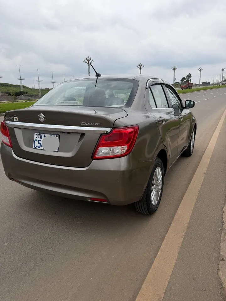 Suzuki Dzire 2022 Automatic – photo 3