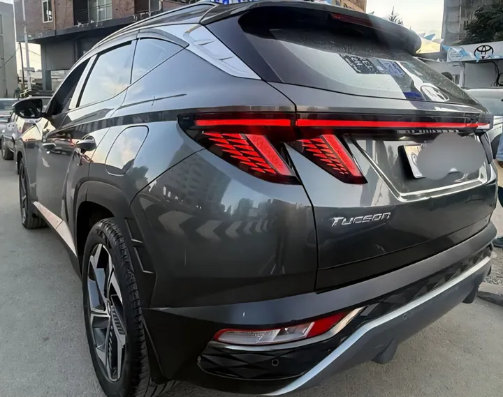 Hyundai Tucson 2022 SUV – photo 3