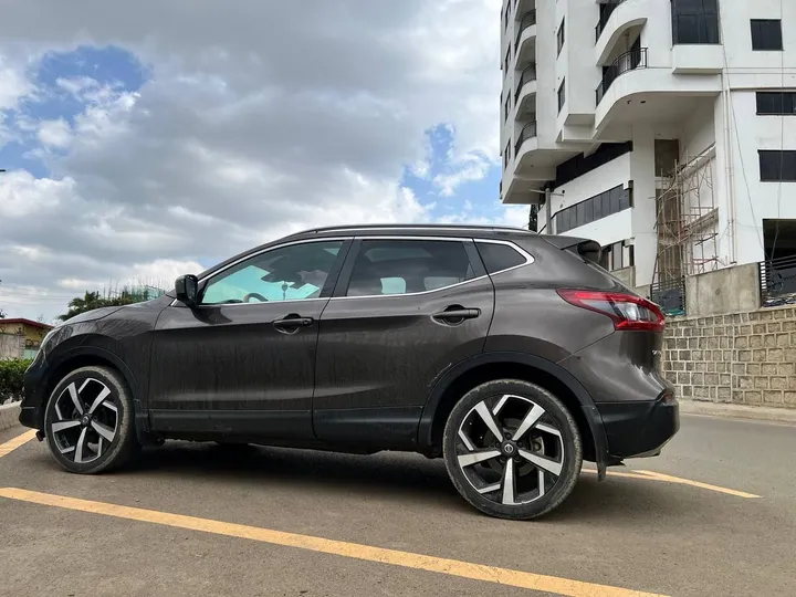 Nissan Qashqai 2018 Automatic – photo 4