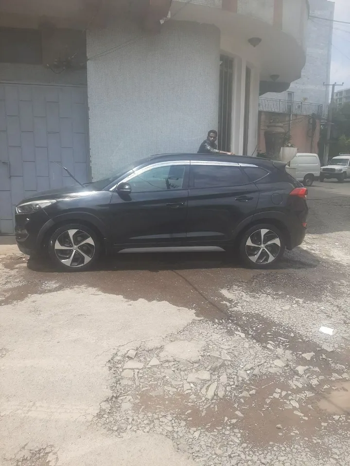 Hyundai Tucson 2017 1.6L Automatic – photo 4