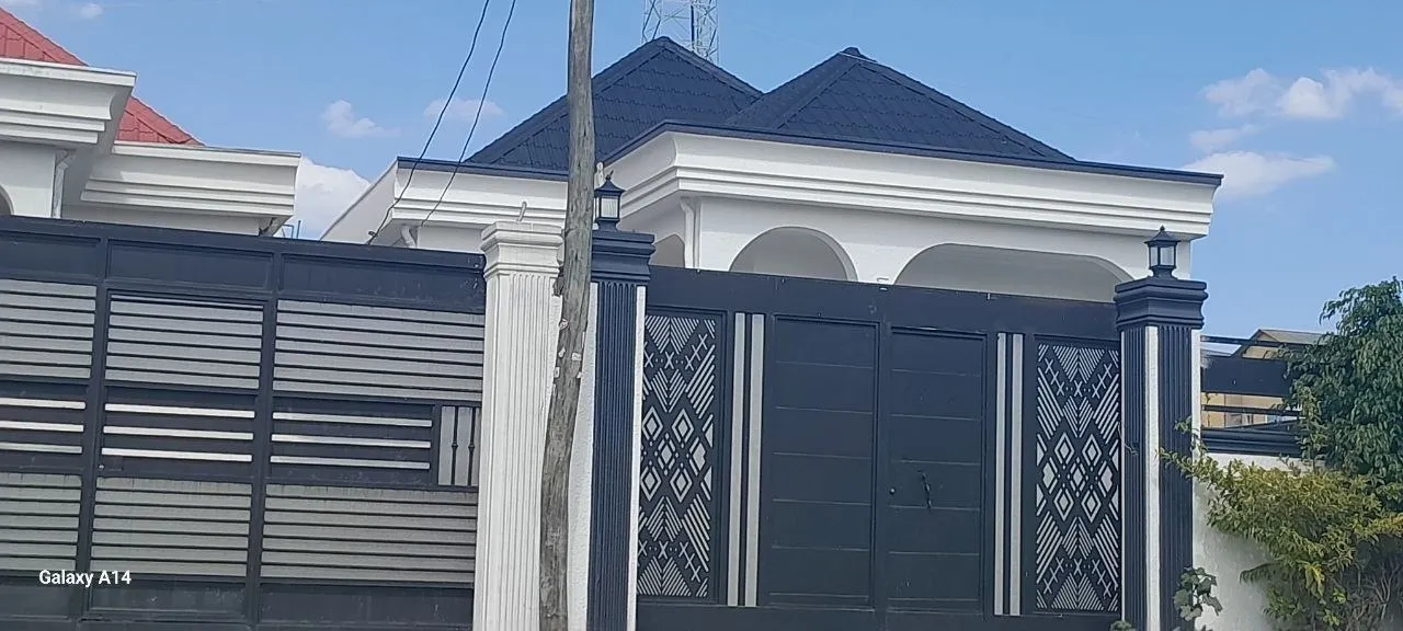 New 4-Bedroom Villa in Ayat – photo 3