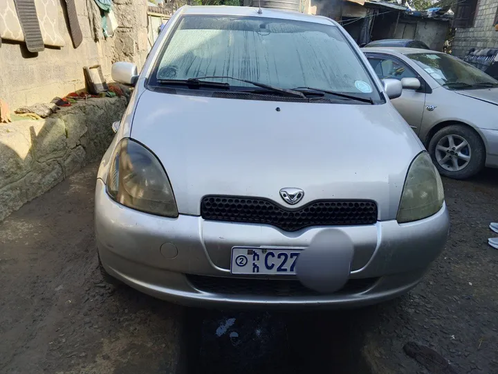 Toyota Vitz 2001 Automatic – photo 3