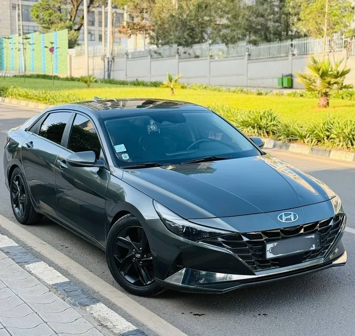 Hyundai Avante 2021 Automatic – photo 3