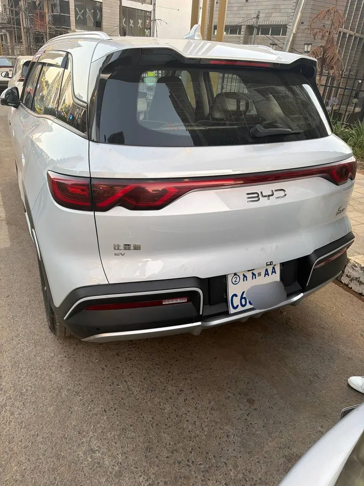2024 BYD Yuan UP Electric SUV – photo 4
