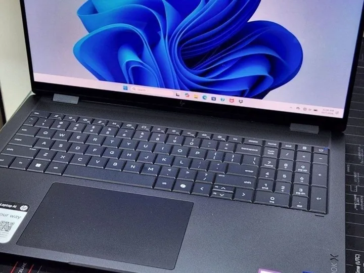 HP OmniBook X Flip 16 – photo 3