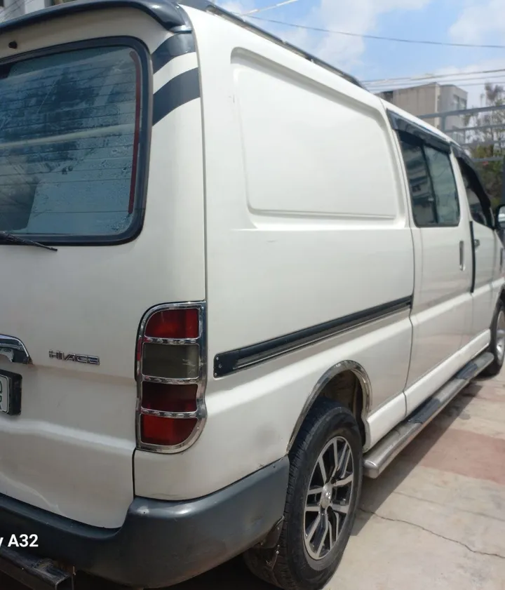 Toyota D4D Van 2005 Manual – photo 3