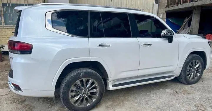 2023 Toyota Land Cruiser VXR – photo 4