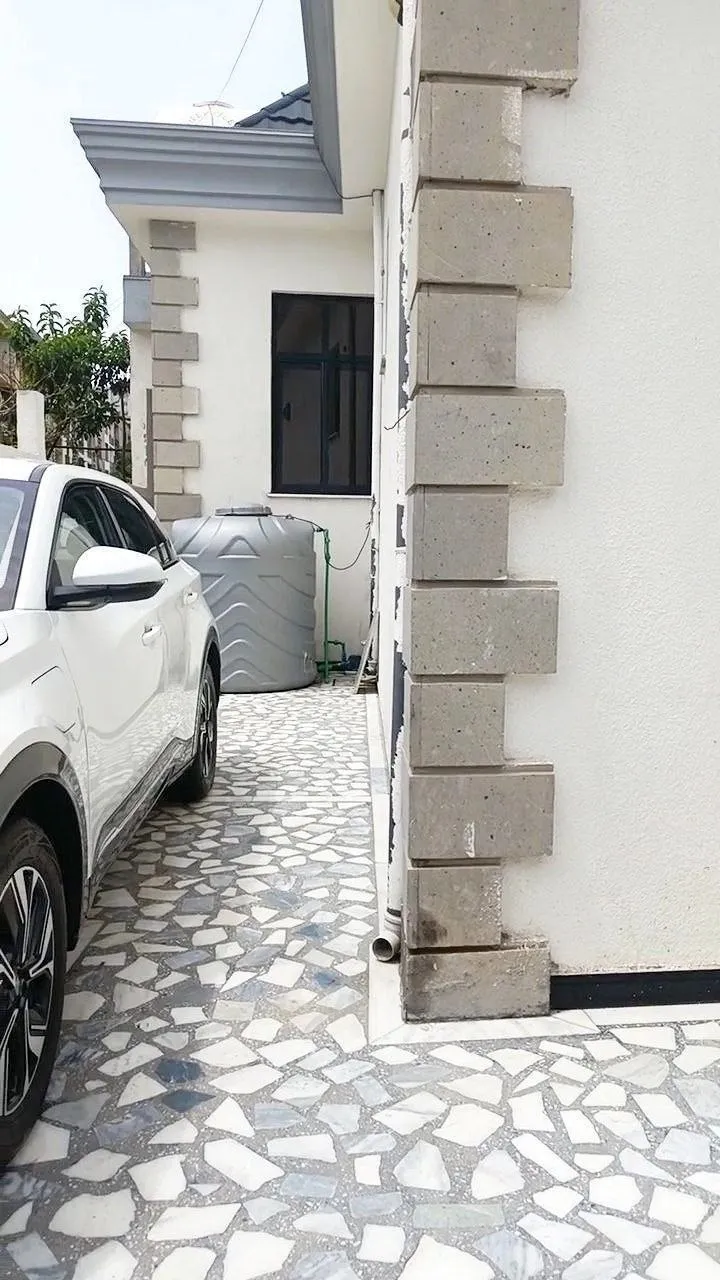 Modern 250 Sqm Villa in Summit – photo 3