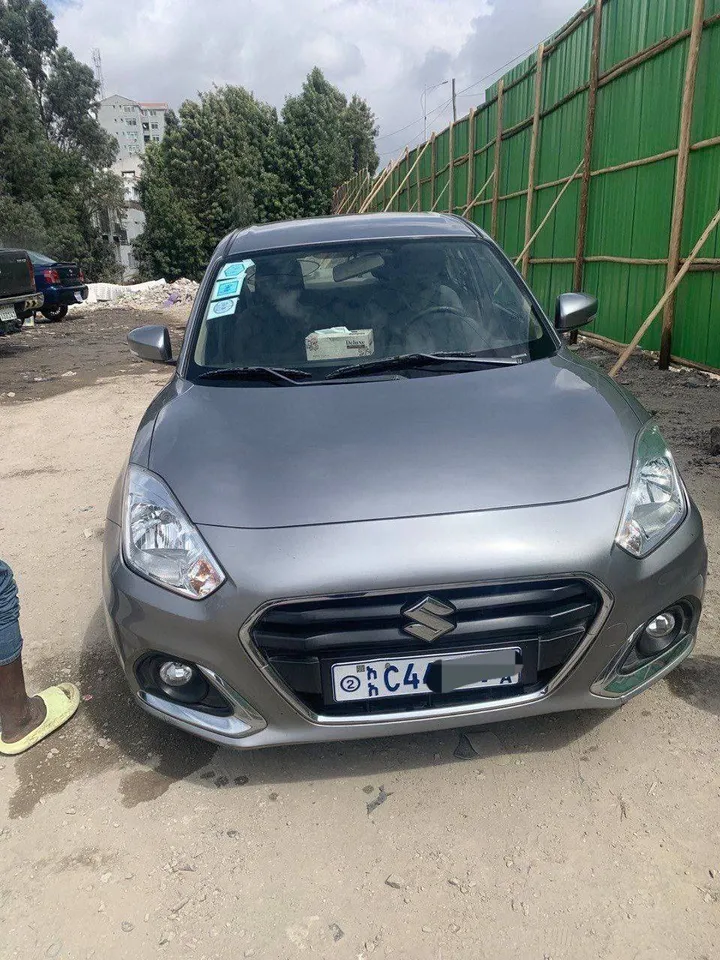 Suzuki Dzire 2022 Automatic Sedan – photo 9