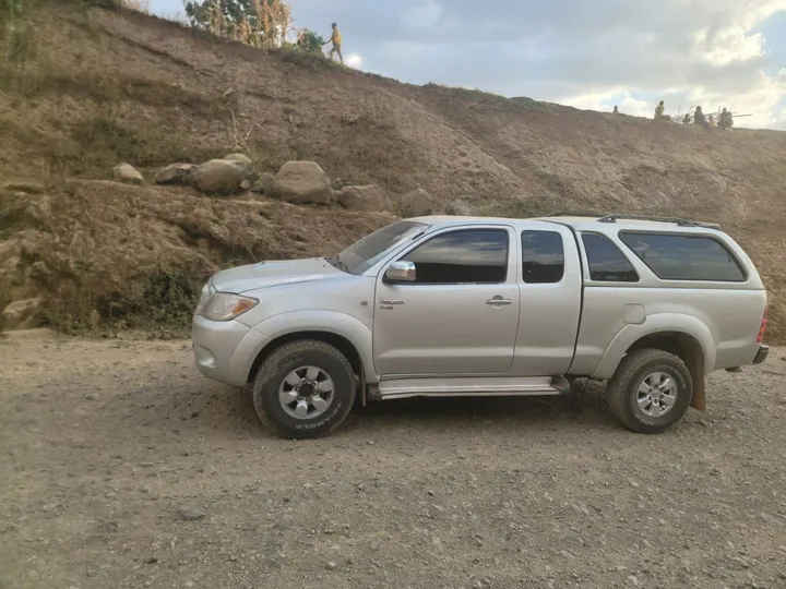 Toyota Hilux Double Cab 2008 – photo 3