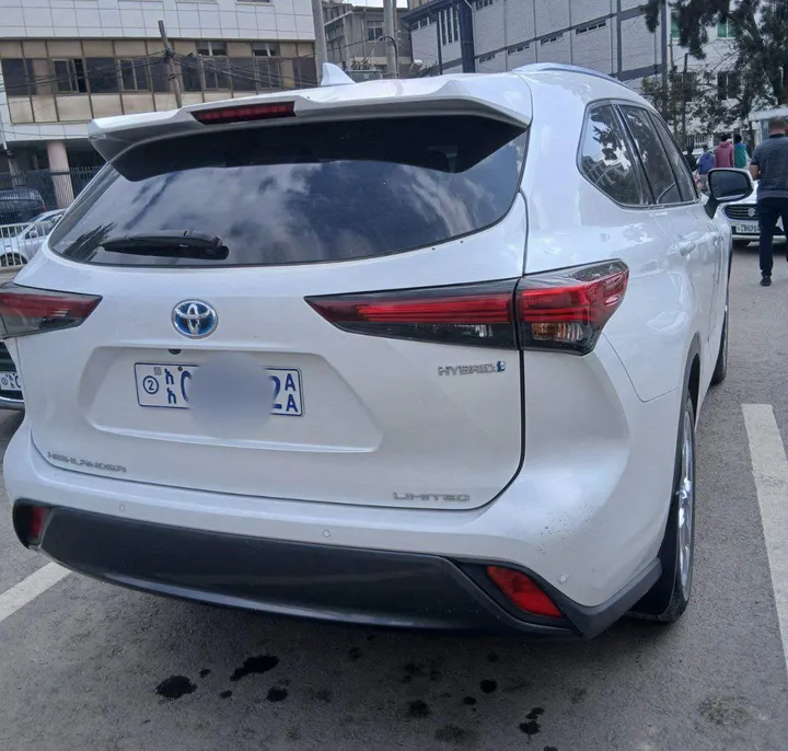 Toyota Highlander 2023 – photo 7