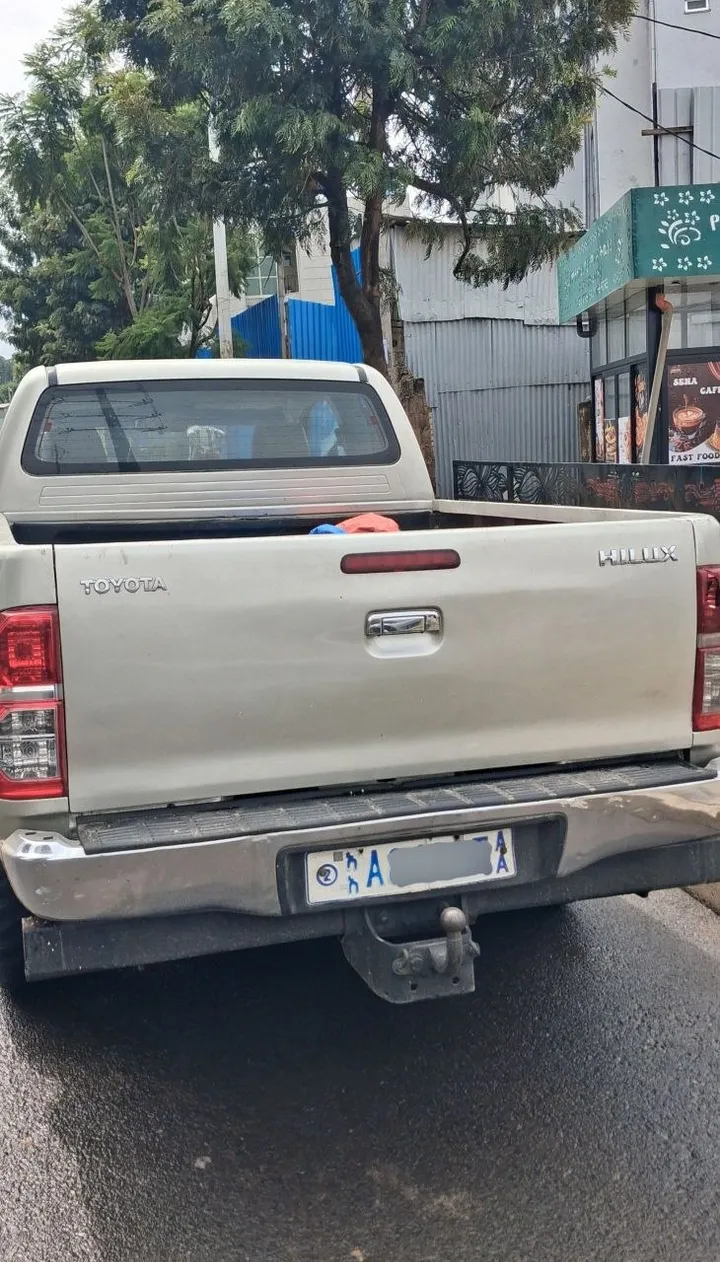 Toyota Hilux Extra Cab 2008 – photo 3