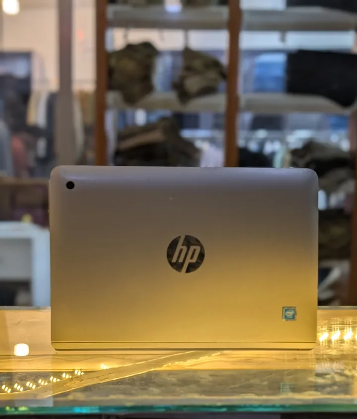 HP Elite x2 12 Inch Laptop – photo 4