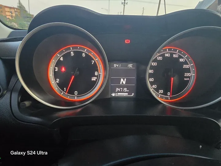 Suzuki Swift 2020 Full Option – photo 6