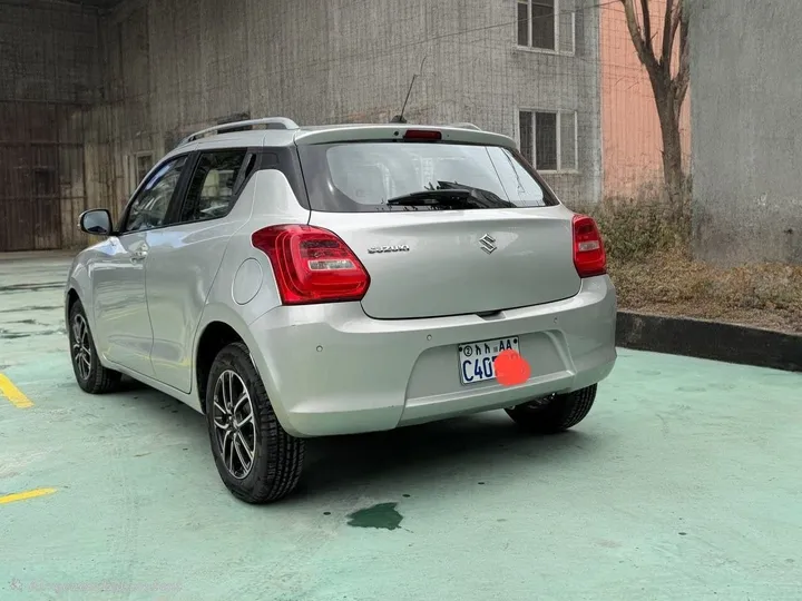 Suzuki Swift 2022 Full Option – photo 4