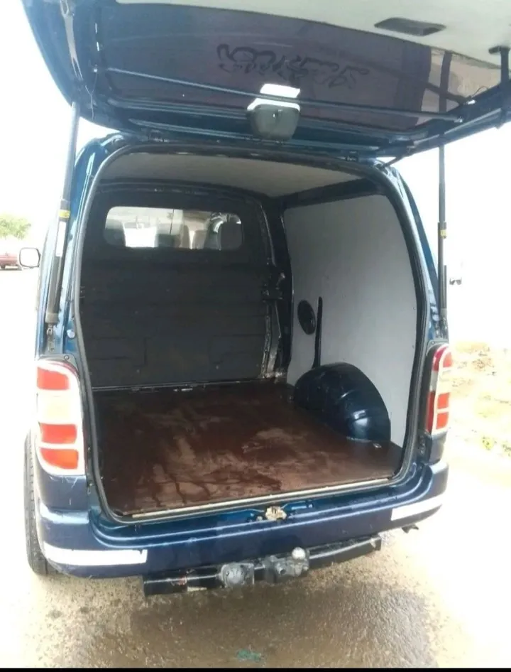 Toyota Shark 2011 Half Van – photo 3