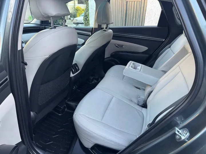Hyundai Tucson 2023 Automatic – photo 3