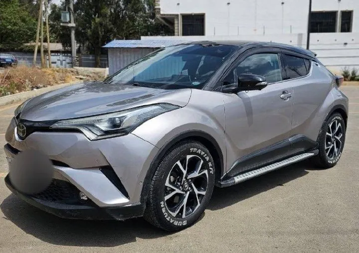 Toyota CHR 2017 Automatic – photo 3