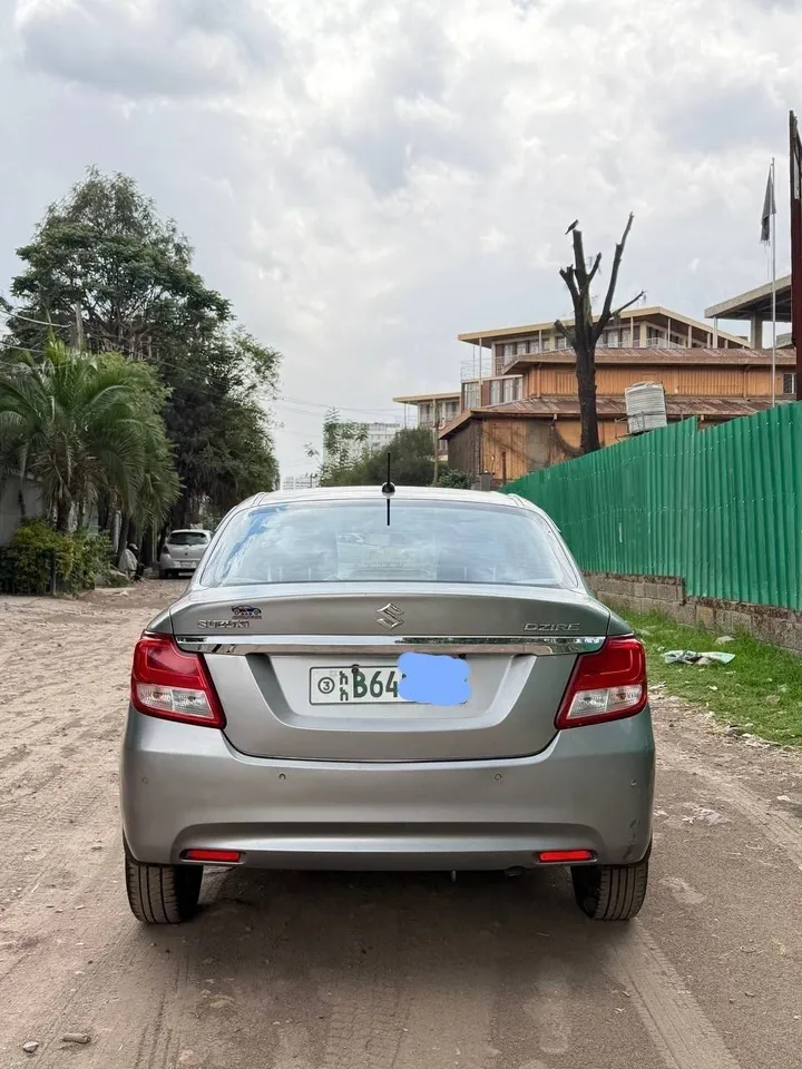 Suzuki Dzire 2022 Automatic – photo 5