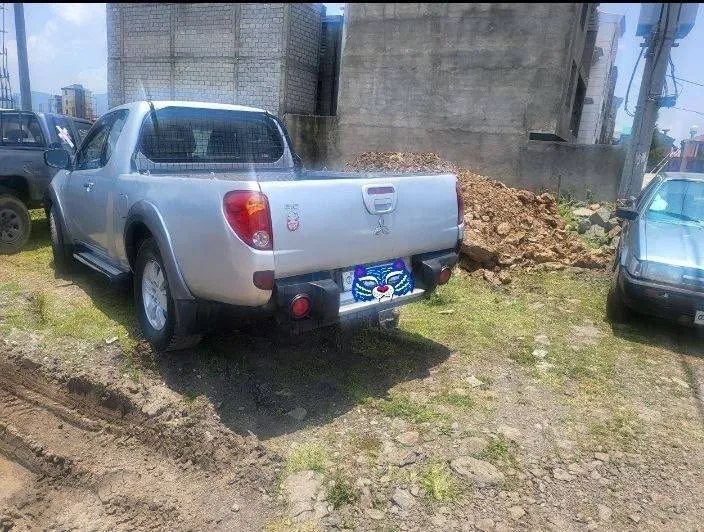Mitsubishi L200 2007 Diesel Manual – photo 6