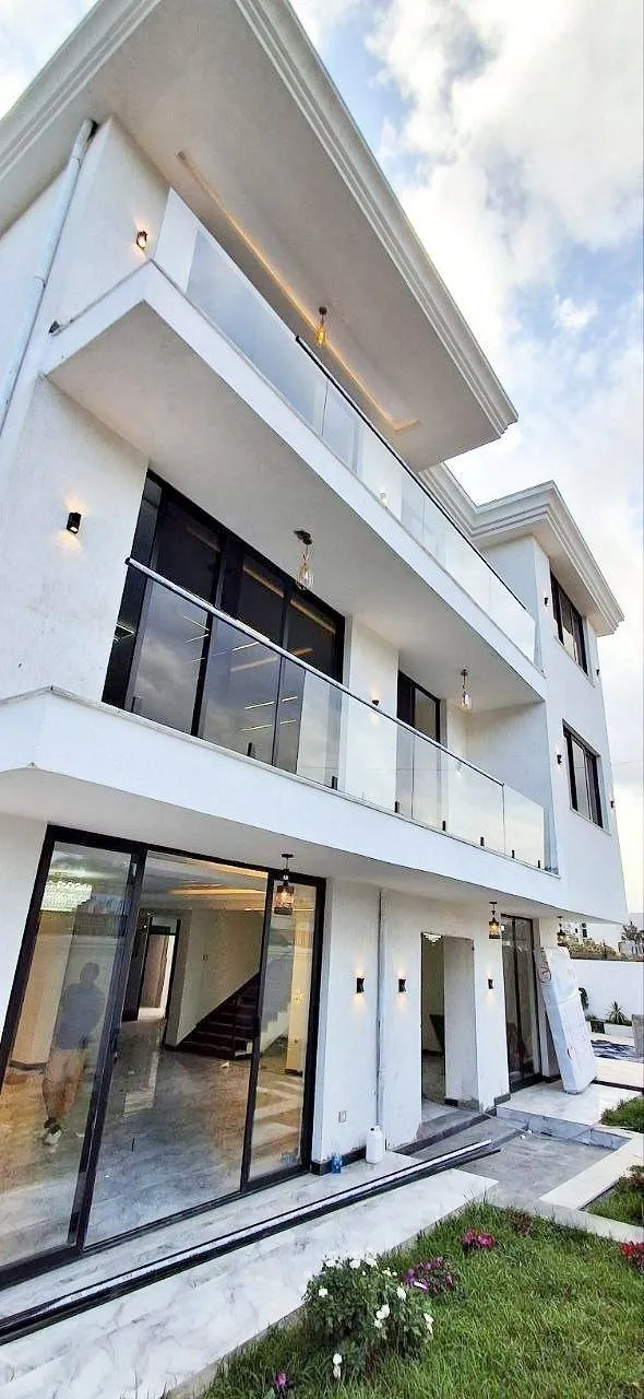 Modern G+2 House Summit Area – photo 8