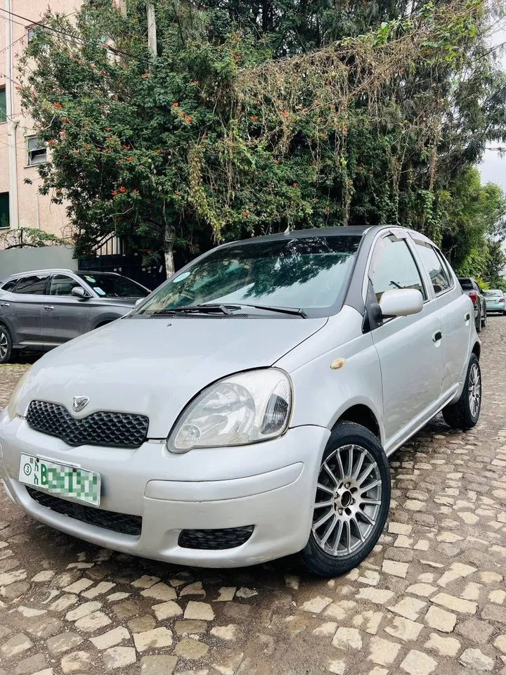 Toyota Vitz 2003 Automatic – photo 4