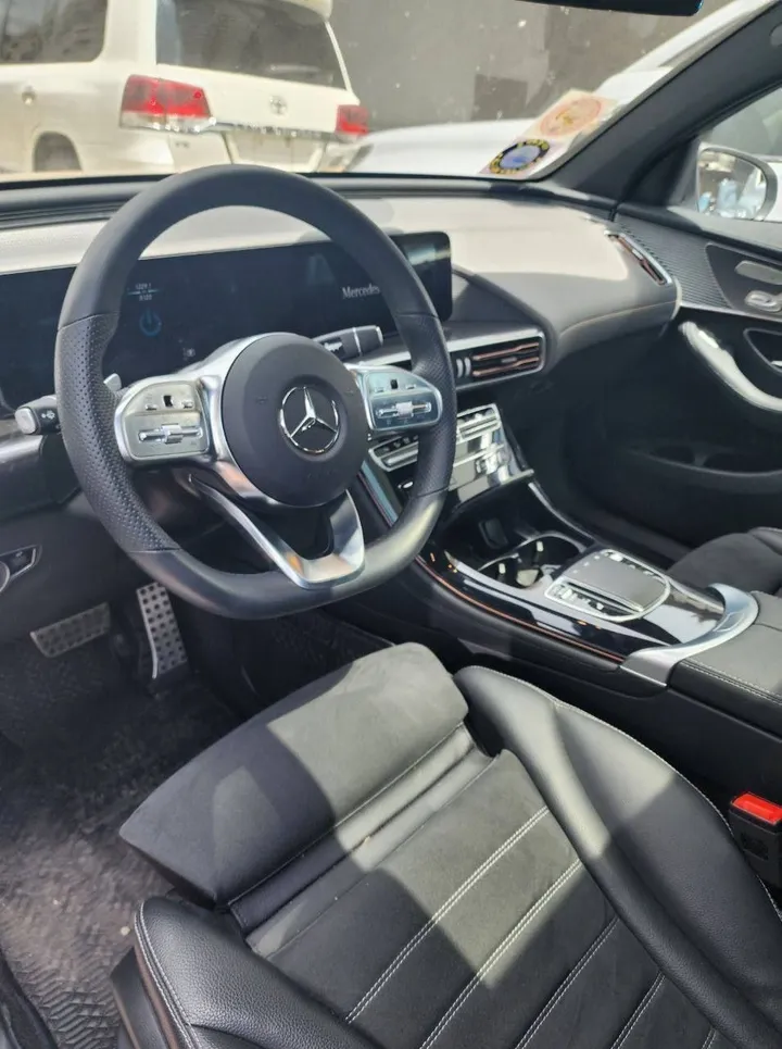 Mercedes-Benz EQC 400 4Matic Sport – photo 3