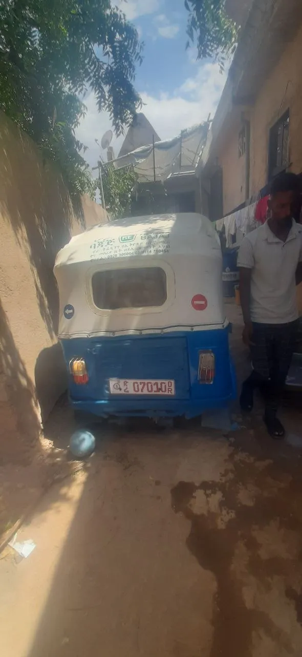 Bajaj Three Wheeler – photo 3