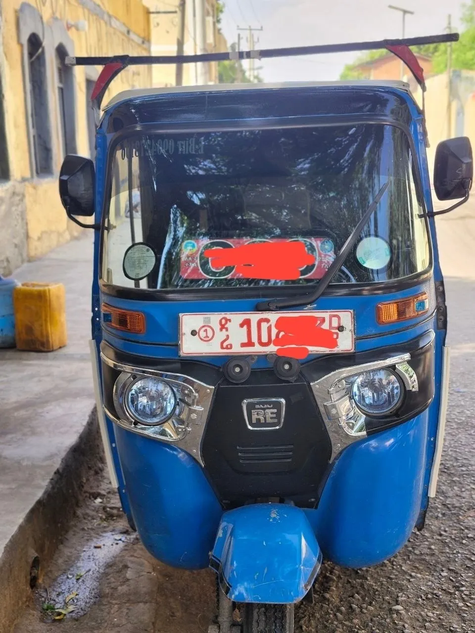 Bajaj RE Three-Wheeler – photo 3