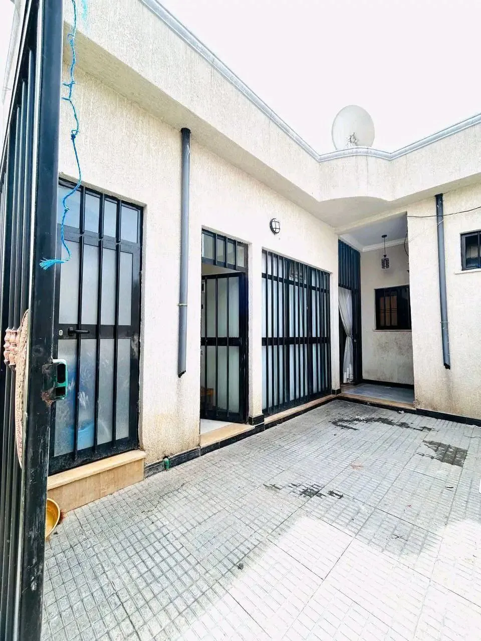 Modern L-Shaped House 75 sqm Ayat – photo 3