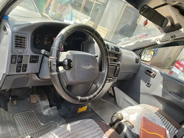 Toyota D4D Half Van 2006 – photo 4